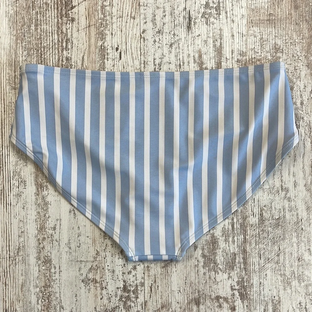 Old Navy NWT Light Blue and White Striped Bikini Bottoms Size XXL